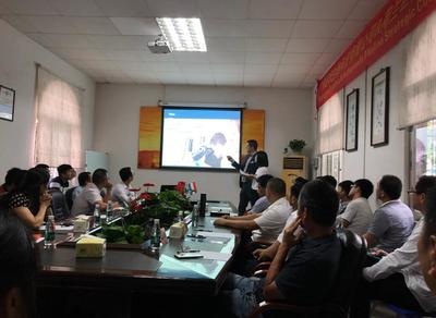 興達動物藥業與荷蘭匹克靈公司攜手，共推消毒劑產品技術革新